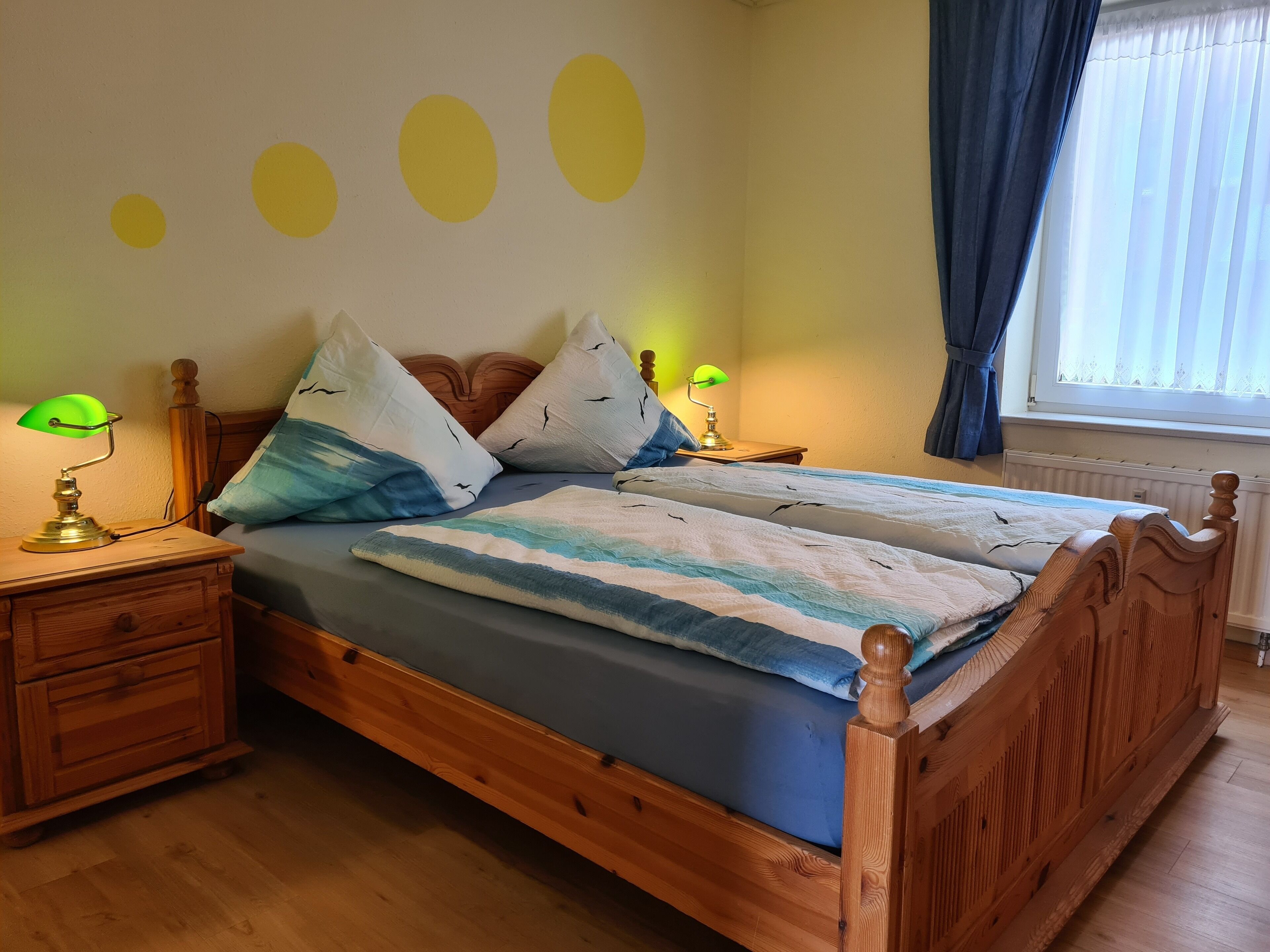 1 slaapkamer, een strijkplank/strijkijzer, wifi