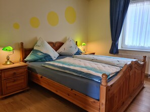 1 bedroom, iron/ironing board, WiFi