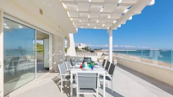 Comfort House, 4 Bedrooms | Terrace/patio