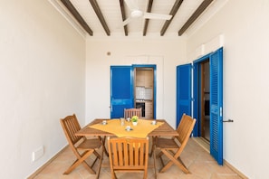 Standard House, 2 Bedrooms | In-room dining