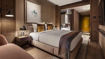 Premium bedding, minibar, in-room safe, desk