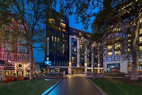 The Londoner - view 2