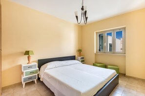 Standard-Haus, 3 Schlafzimmer (8 Bedrooms) | Bügeleisen/Bügelbrett