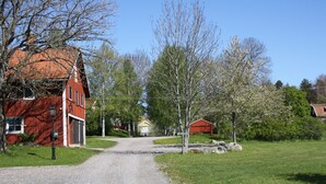 Exterior detail - Ladugårdens Pub&Sal (Enhorna)