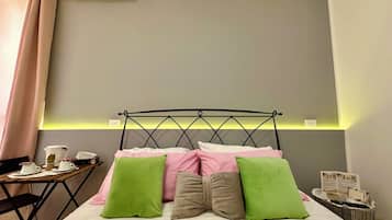 Superior Double Room | Hypo-allergenic bedding, desk, free WiFi, bed sheets