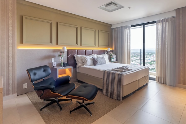 Deluxe Double Room, 1 Double Bed | Minibar, in-room safe, iron/ironing board, free WiFi