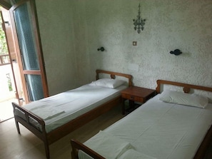1 bedroom, free cots/infant beds, free WiFi, bed sheets