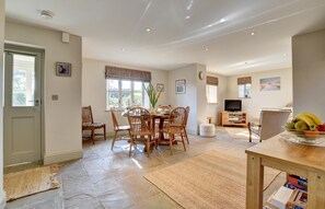 Interior - 3 Bed in Burrington (oc-northc) (Burrington)