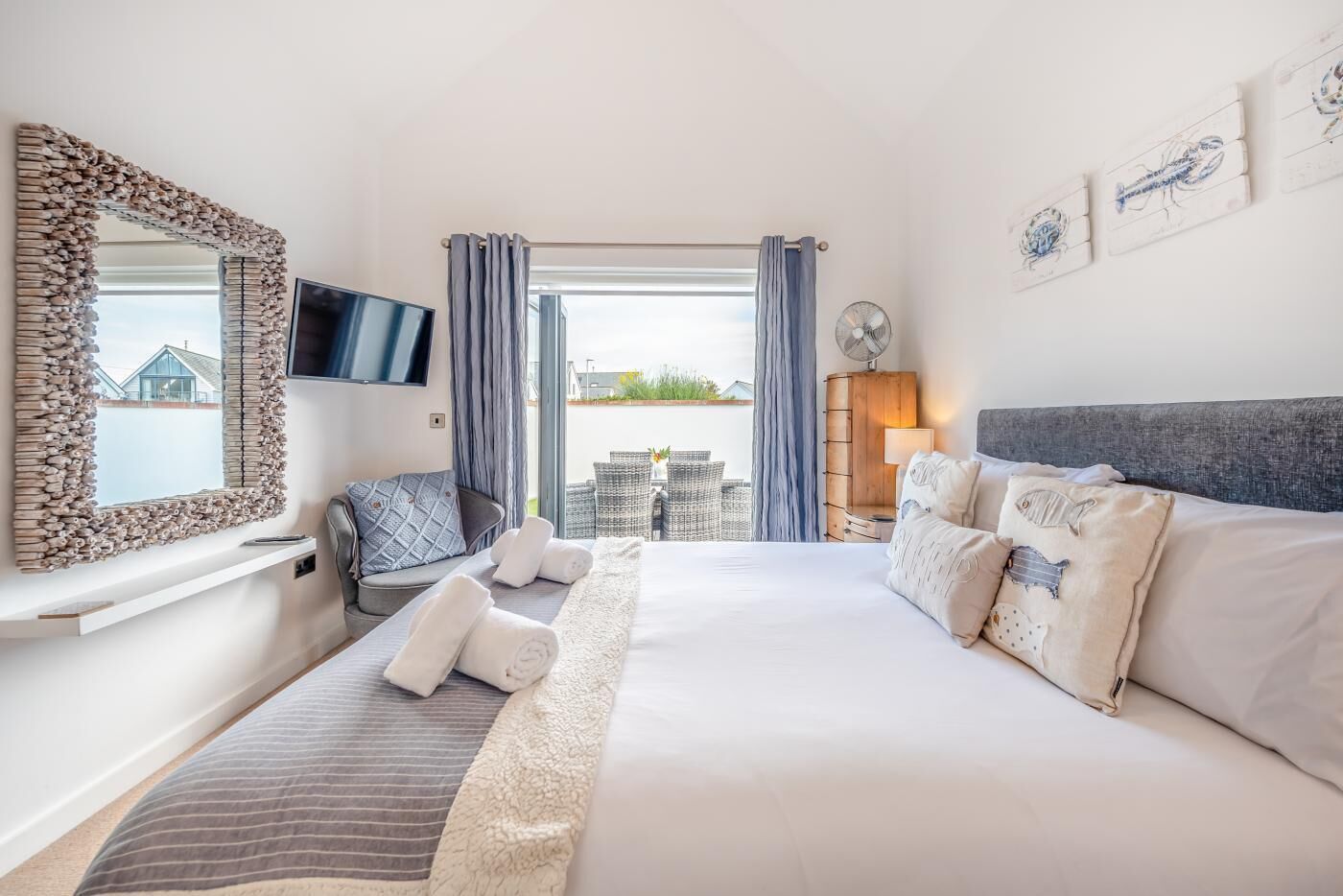 3 bedrooms, iron/ironing board, free WiFi, bed sheets