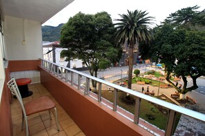 Habitació quàdruple econòmica | Terrassa o pati
