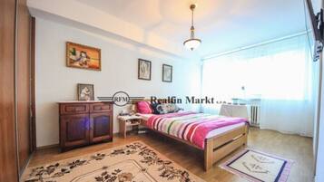 2 Schlafzimmer, Schreibtisch, WLAN