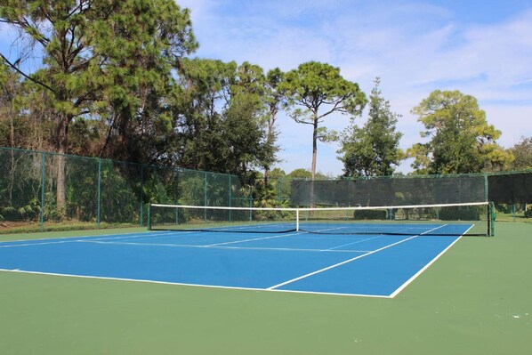Condo, Multiple Beds (Olde Hickory Ave.) | Sport court