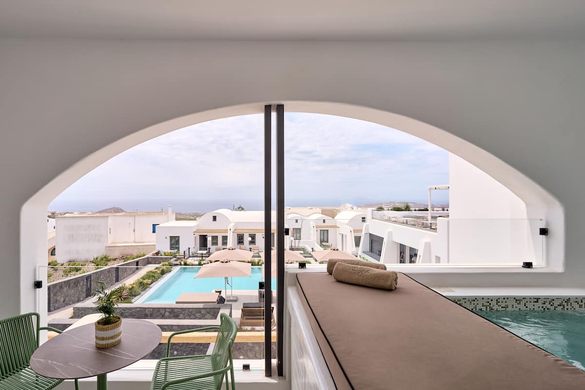 Junior-Suite, Whirlpool, Poolblick | Terrasse/Patio