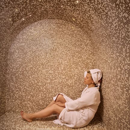 Couples treatment rooms, Turkish bath, body treatments, hydrotherapy