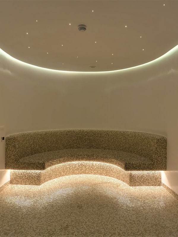 Couples treatment rooms, Turkish bath, body treatments, hydrotherapy