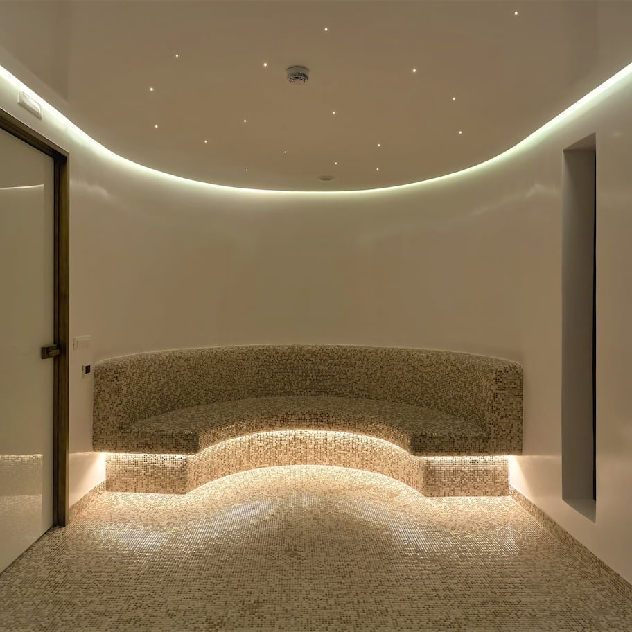 Couples treatment rooms, Turkish bath, body treatments, hydrotherapy