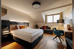 高級雙人房, 1 張加大雙人床 | 書桌、筆電工作空間、遮光布/窗簾、隔音