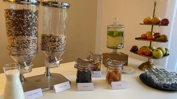 FrĂŒhstĂŒcksbuffet unter der Woche (16.50 EUR pro Person)