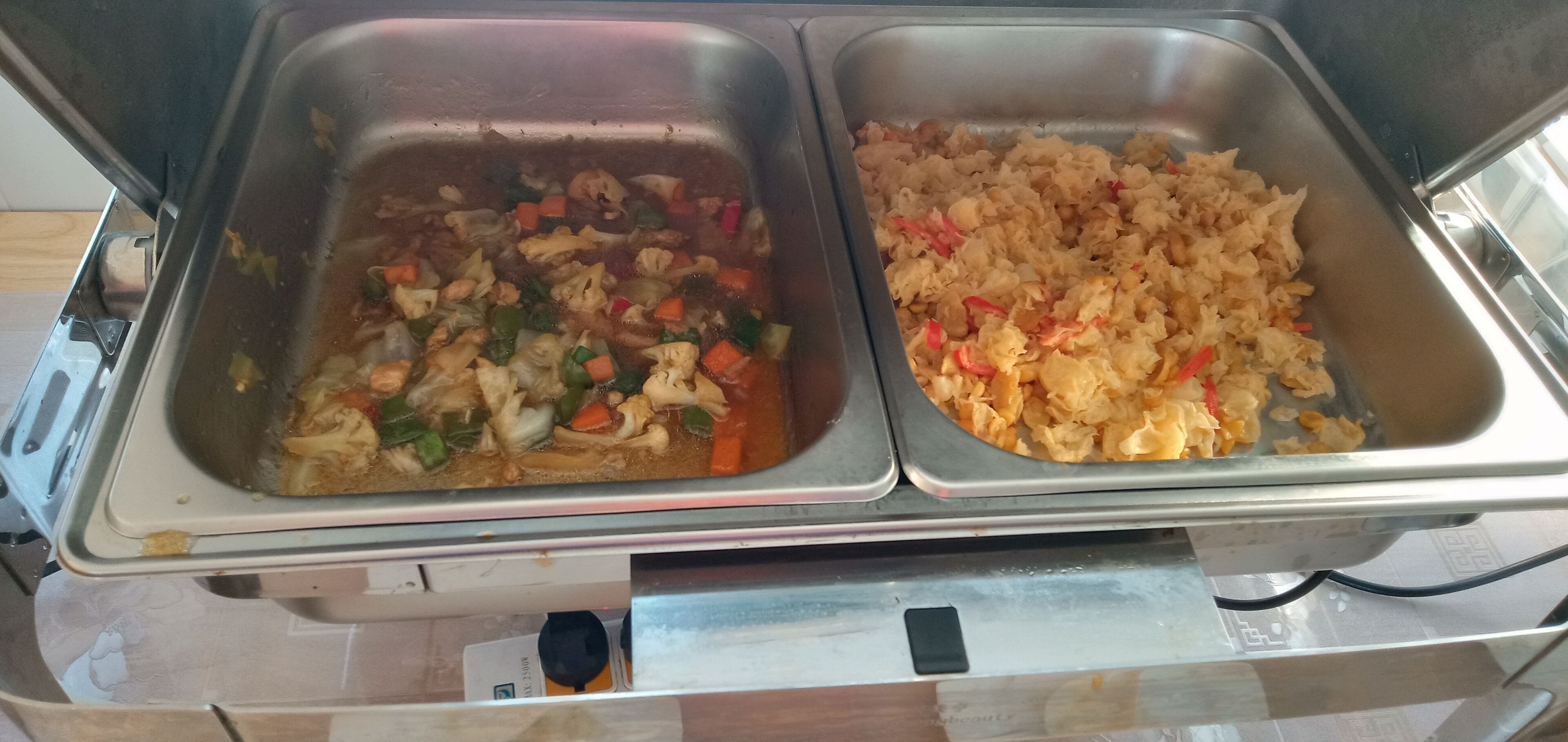 Daily buffet breakfast for a fee