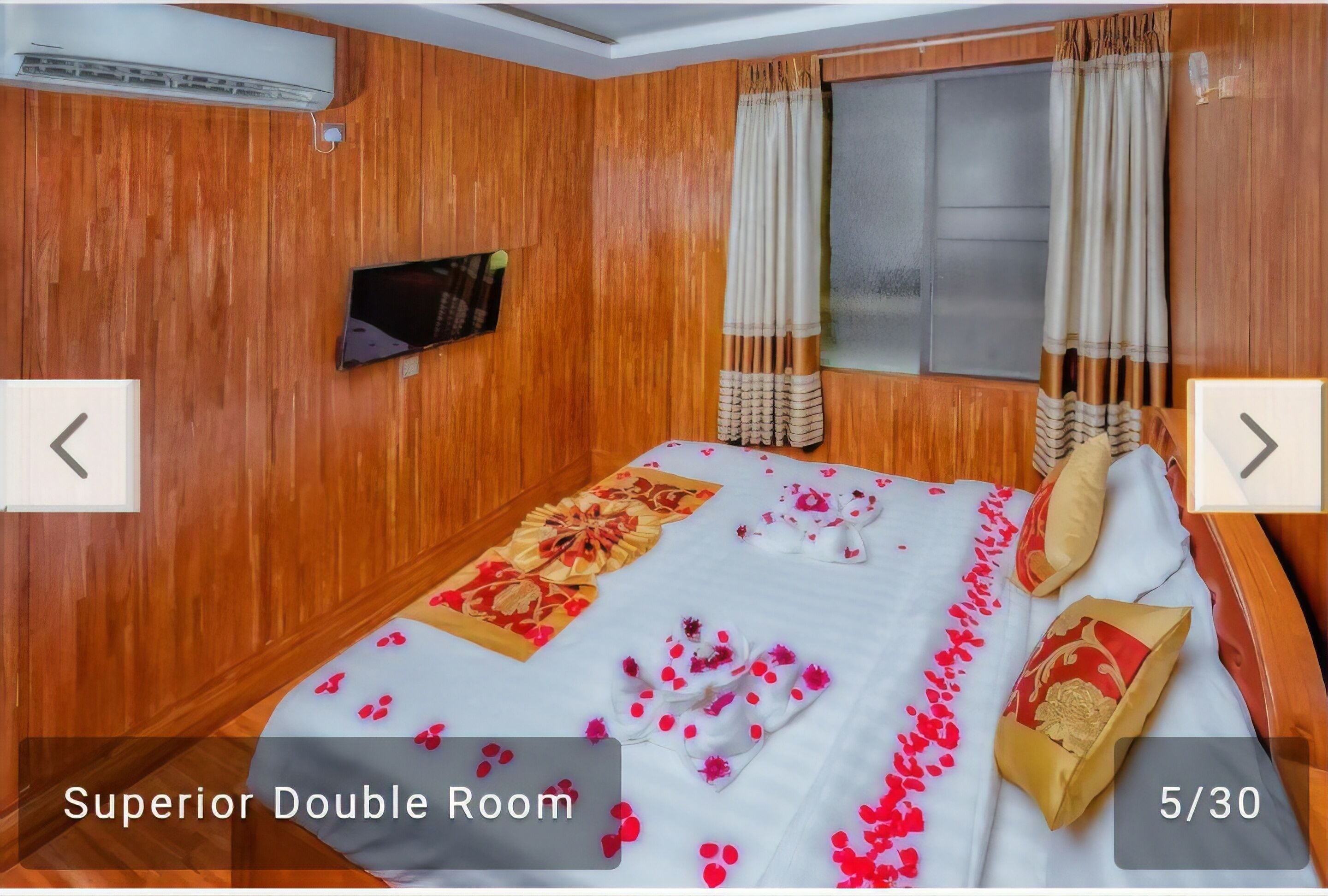 Deluxe Double Room | Blackout drapes, soundproofing, iron/ironing board, free WiFi