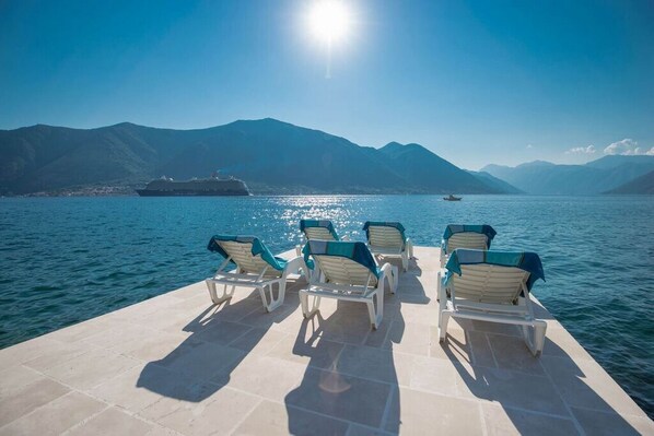 Beach - D&V Apartments (Kotor)