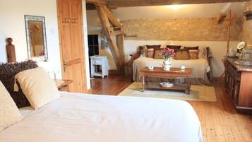 4 chambres, fer et planche Ă repasser, Wi-Fi, draps fournis