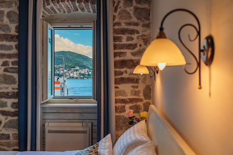 Camera doppia, vista mare | Vista dalla camera. Boutique Heritage Hotel Blanc & Bleu - Capitano