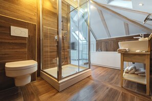 Superior Double Room, Terrace, Sea View | Bathroom | Designer toiletries, hair dryer, bathrobes, slippers - Boutique Heritage Hotel Blanc & Bleu - Capitano (Kamenari)