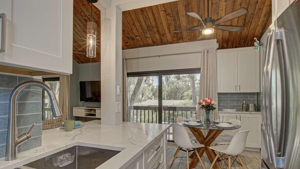 Condo, Multiple Beds (Pass Key Rd Sandy Cove II) | Private kitchen | Oven - Pass Key Rd Sandy Cove II (Siesta Key)