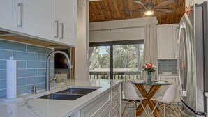Condo, Multiple Beds (Pass Key Rd Sandy Cove II) | Private kitchen | Oven - Pass Key Rd Sandy Cove II (Siesta Key)