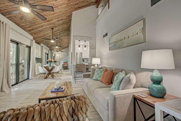 Condo, Multiple Beds (Pass Key Rd Sandy Cove II) | Living room