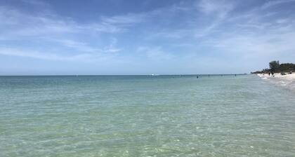 Perfect Location! Coral Sands Beach House II at Indian Rocks Beach!