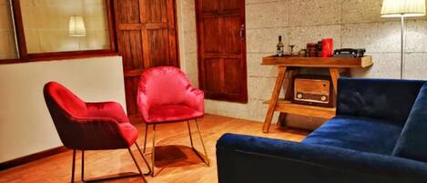 40-inch LED TV with cable channels, TV