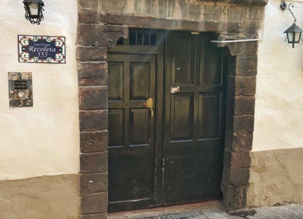 Entrada de la propiedad