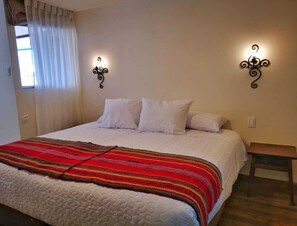 Habitación estándar con 1 cama matrimonial o 2 individuales | Ropa de cama hipoalergénica, edredón y camas con efecto memoria