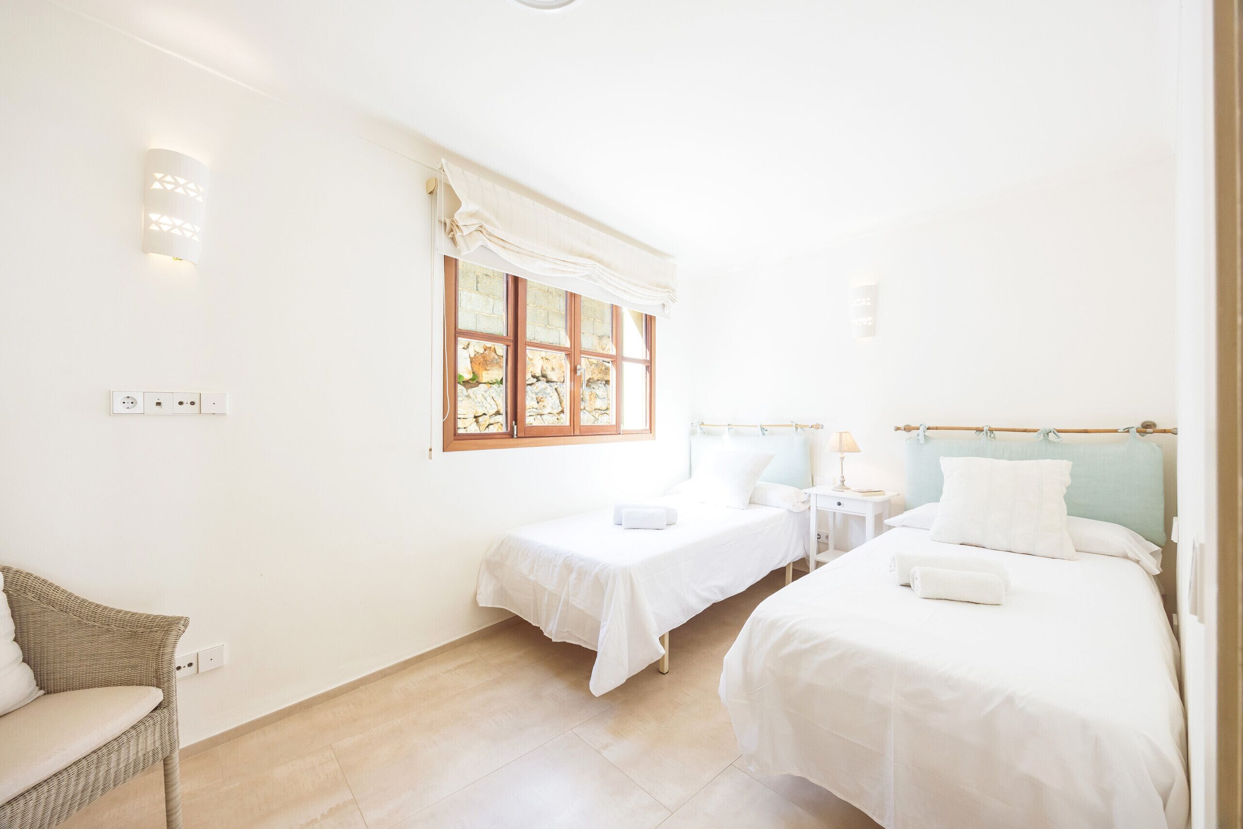 2 habitaciones, wifi gratis y ropa de cama 