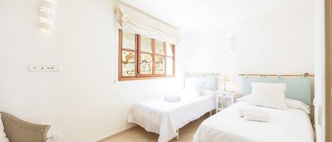 2 habitaciones, wifi gratis y ropa de cama