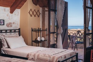 3 chambres, fer et planche à repasser, Wi-Fi gratuit, draps fournis