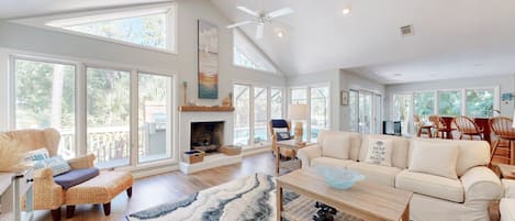 تلفزيون ذكي