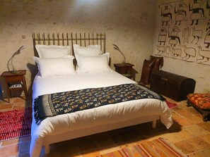 双人房 | 埃及棉床单、高档床上用品、特色装修、特色家居