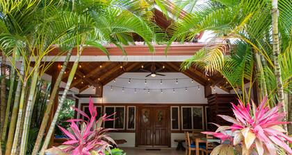 CASA CINNAMON | CLOSE TO BEACH, SHARED POOL & TENNIS COURTS, Spacious & Modern Condo with Pool and T...
