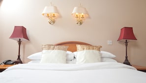Standard Room, Multiple Bedrooms | Desk, free WiFi, bed sheets - Darnley Lodge Hotel (Athboy)