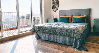 Duplex apartment with panoramic view terrace