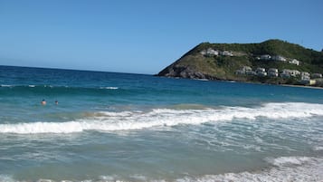 På stranden, badehåndklæder