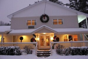 المنشأة من الخارج