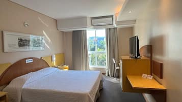 Kahden hengen deluxe-huone | Minibaari, ilmainen Wi-Fi, vuodevaatteet, pääsy pyörätuolilla