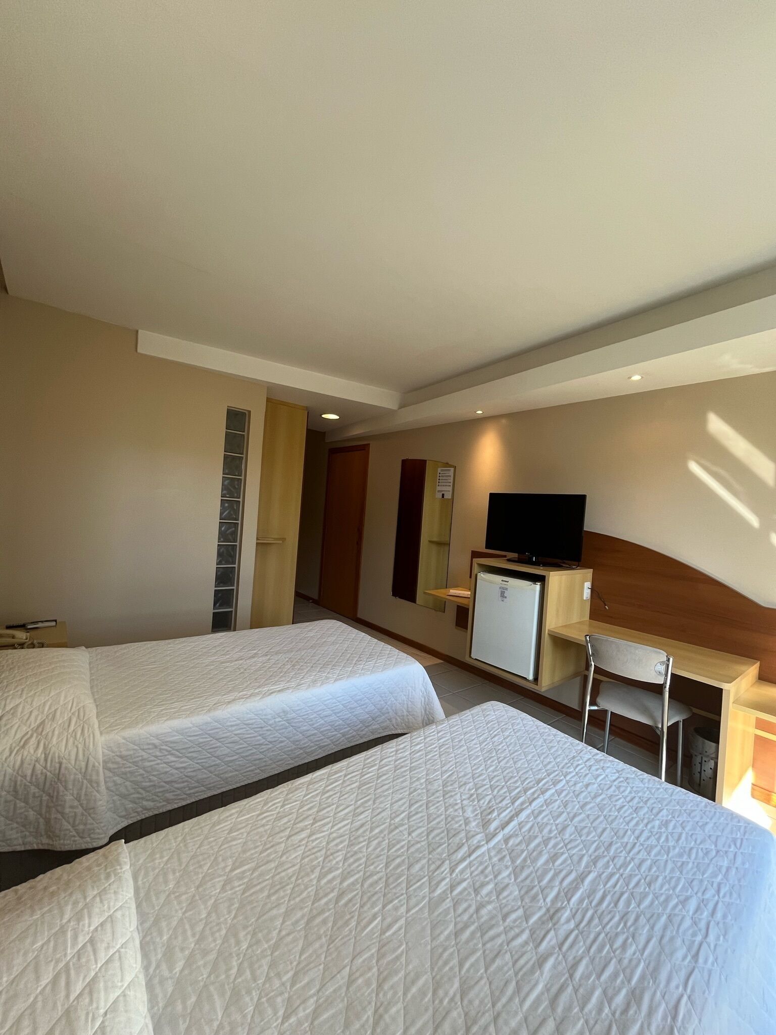 deluxe twin room | minibar, free wifi, bed sheets, wheelchair access