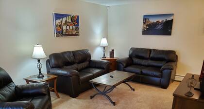 Yankton Polut / Tomar Park Apt3