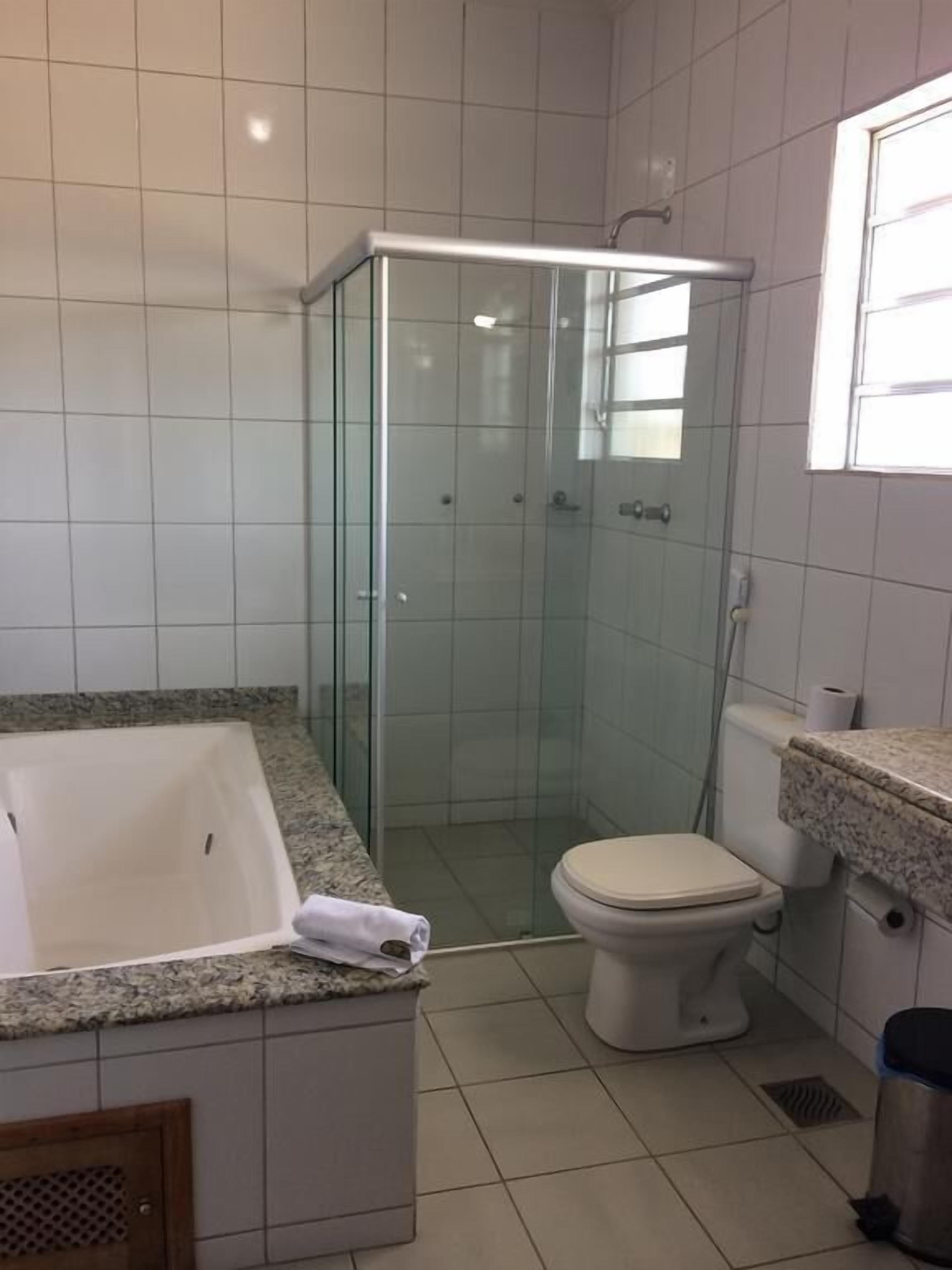 Room (Master) | Bathroom | Towels