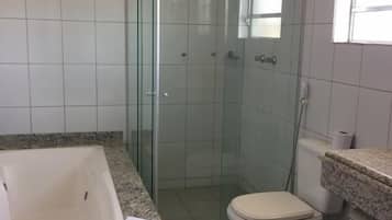 Room (Master) | Bathroom | Towels